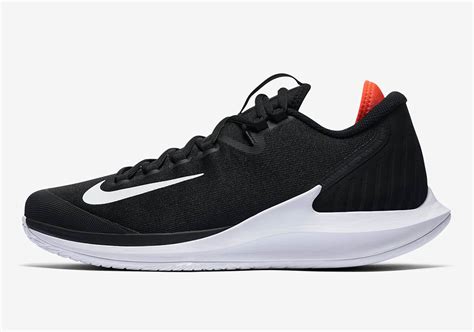 nike zoom zero tennis shoes.